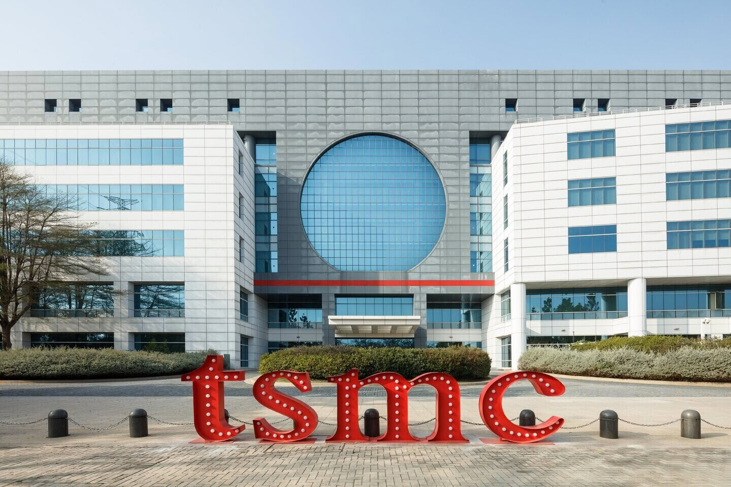 TSMC 1.4nm A14 node wafer fabrication plant rendering