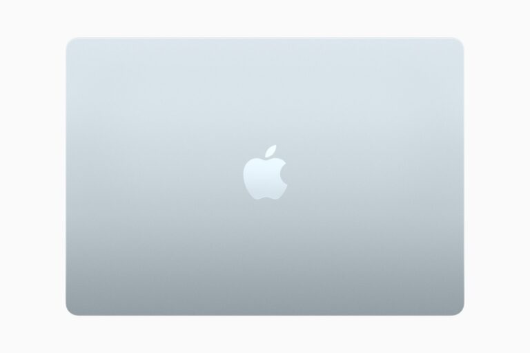 Apple smart camera with edge AI privacy protecting indoor spaces